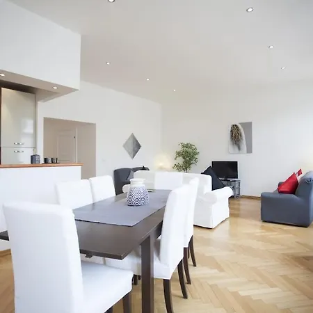 Apartment Charles Bridge *