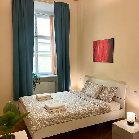 Spacious 4br By Charles Bridge Appartement Prague