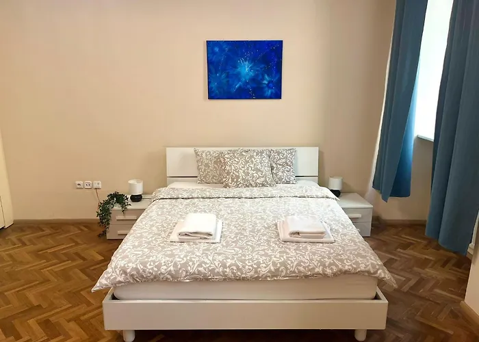 Spacious 4br By Charles Bridge Prague