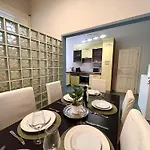Lejlighed Spacious 4br By Charles Bridge Prag