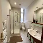 Spacious 4br By Charles Bridge * Prag