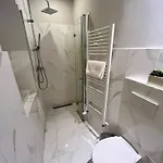 Lejlighed Spacious 4br By Charles Bridge Prag