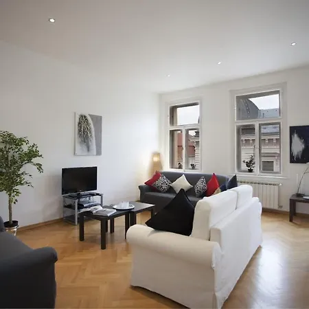 Charles Bridge Appartement *