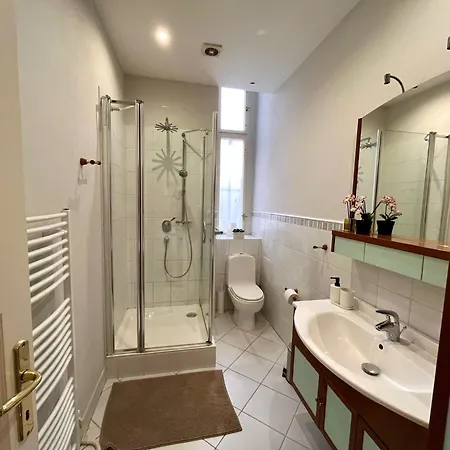 Spacious 4Br Apartment By Charles Bridge * براغ